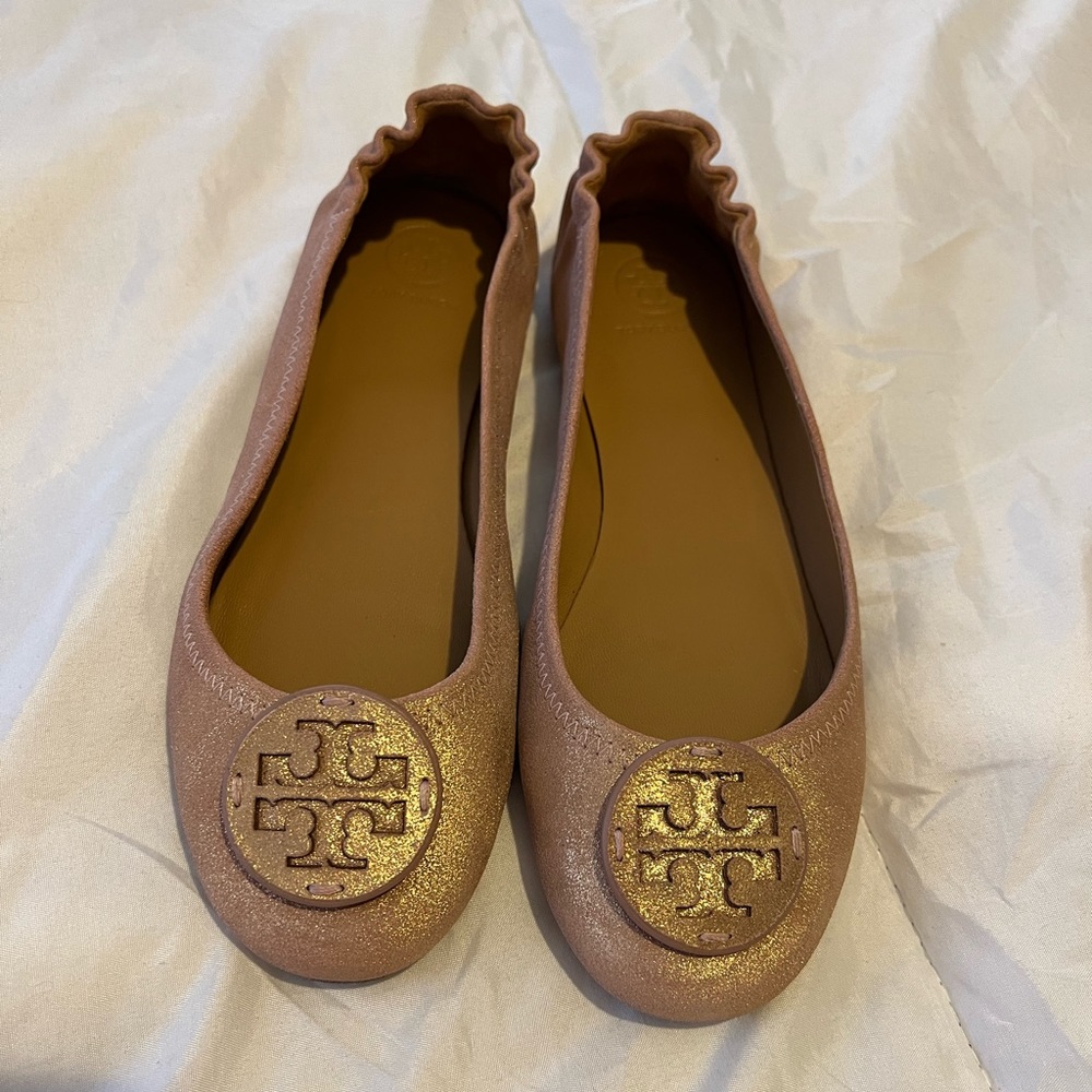 Shimmery light pink Tory Burch flats